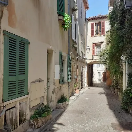 Appartement En Duplex Vue Mer A Antibes By Weekome * アンティーブ